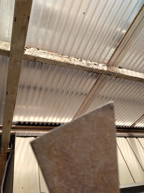 勢いだけで始めたスクレーパーでの錆落とし