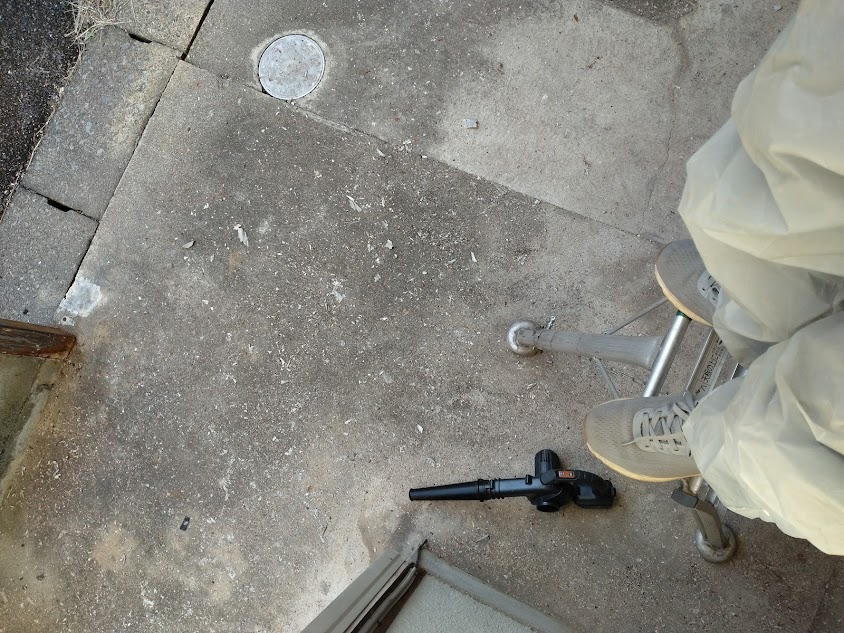 とっさの時に危険回避できるスペースの確保は重要です。