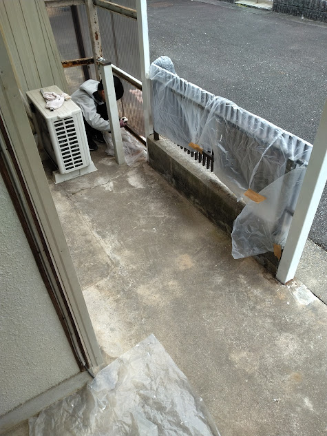 娘には低い位置の錆落としをしてもらいました。