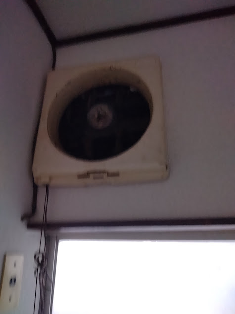 汚れたように見える内部