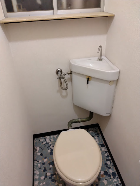 トイレ配管清掃前写真