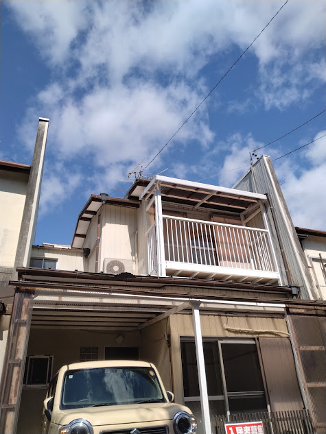 エアコン交換後の2F室外機&配管と1F配管