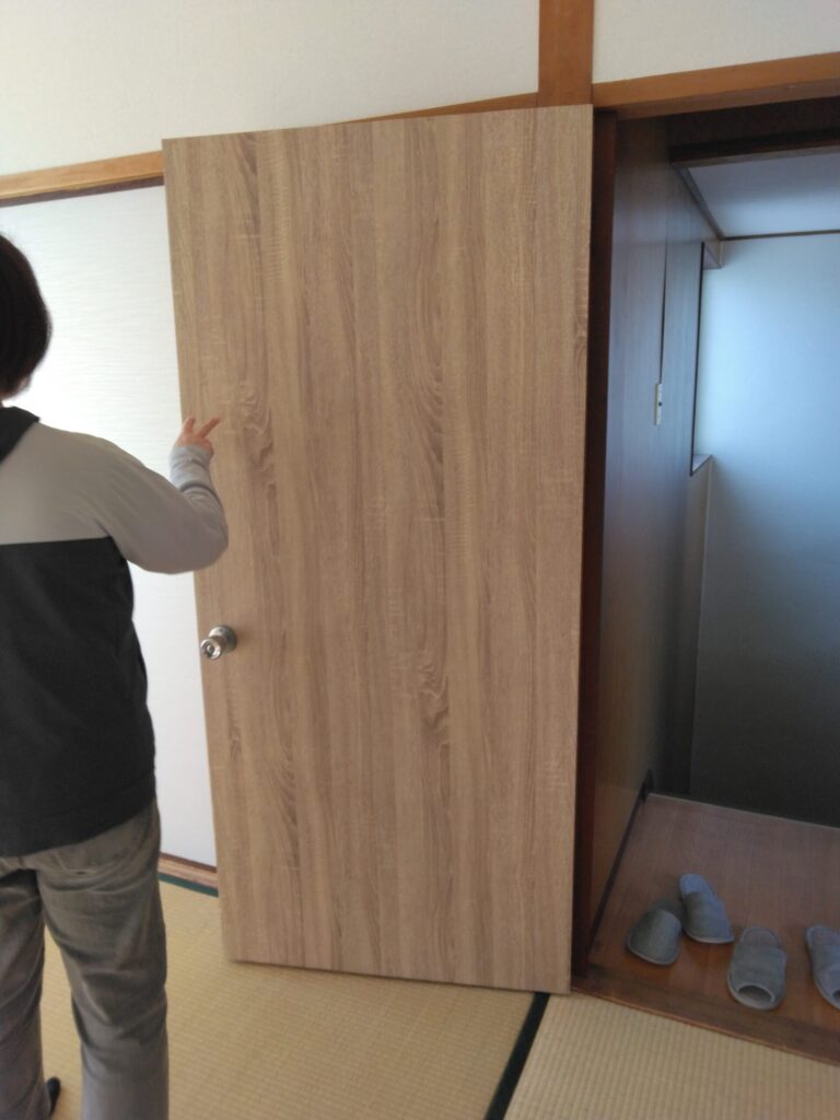 おおっと、下の余分な部分のカットを忘れてはいけません。これも終えて完成！