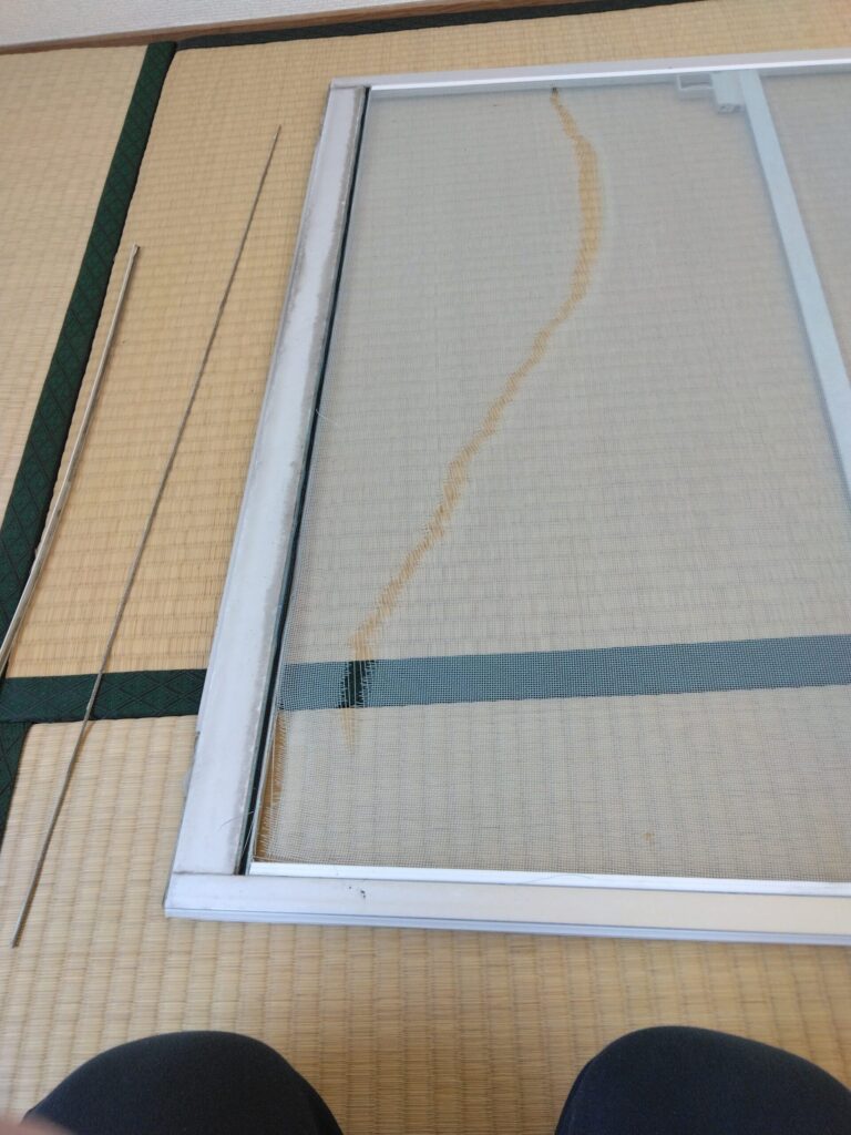 正面窓同様修繕開始
