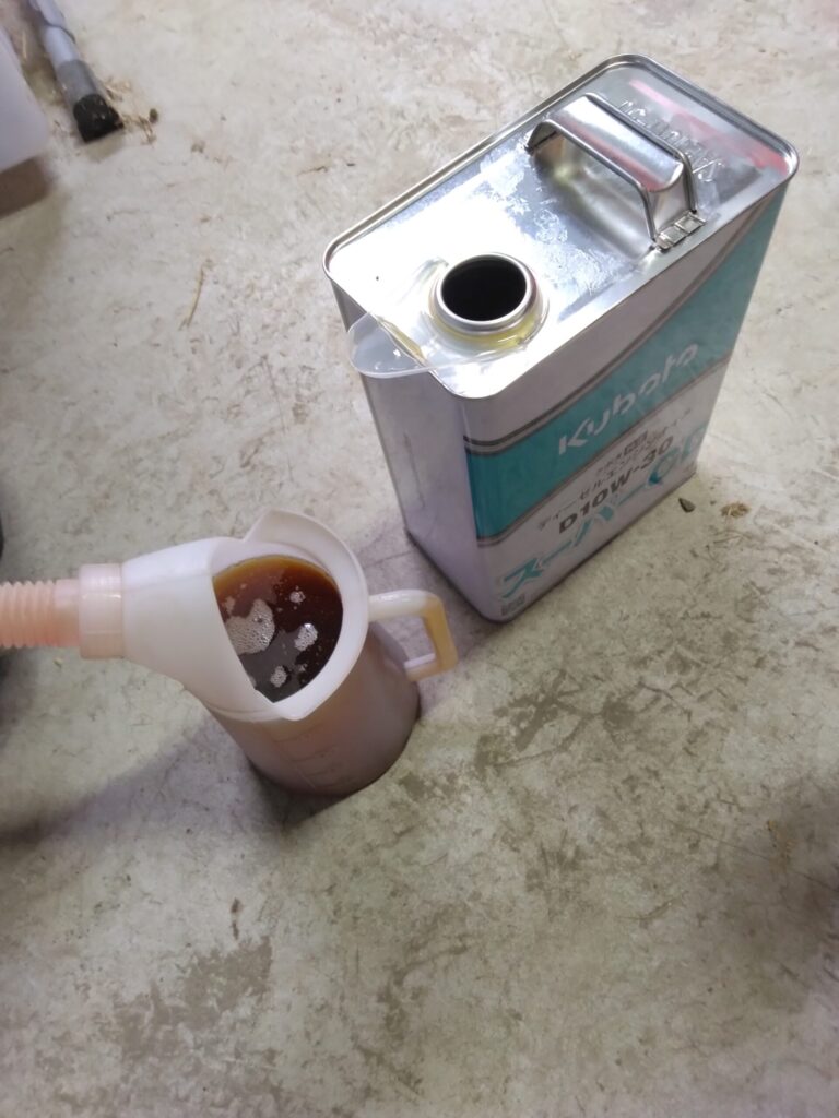 エンジンオイルを入れなおす