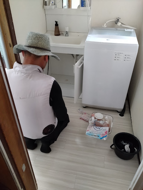 ネジも元々あった数の4つで蓋を確実に止めていただきました。
