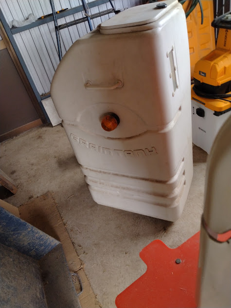 事前には発見していなければ、現場でこのグレンタンクを外す等して数々の作業による負担と時間の浪費となるところでした。